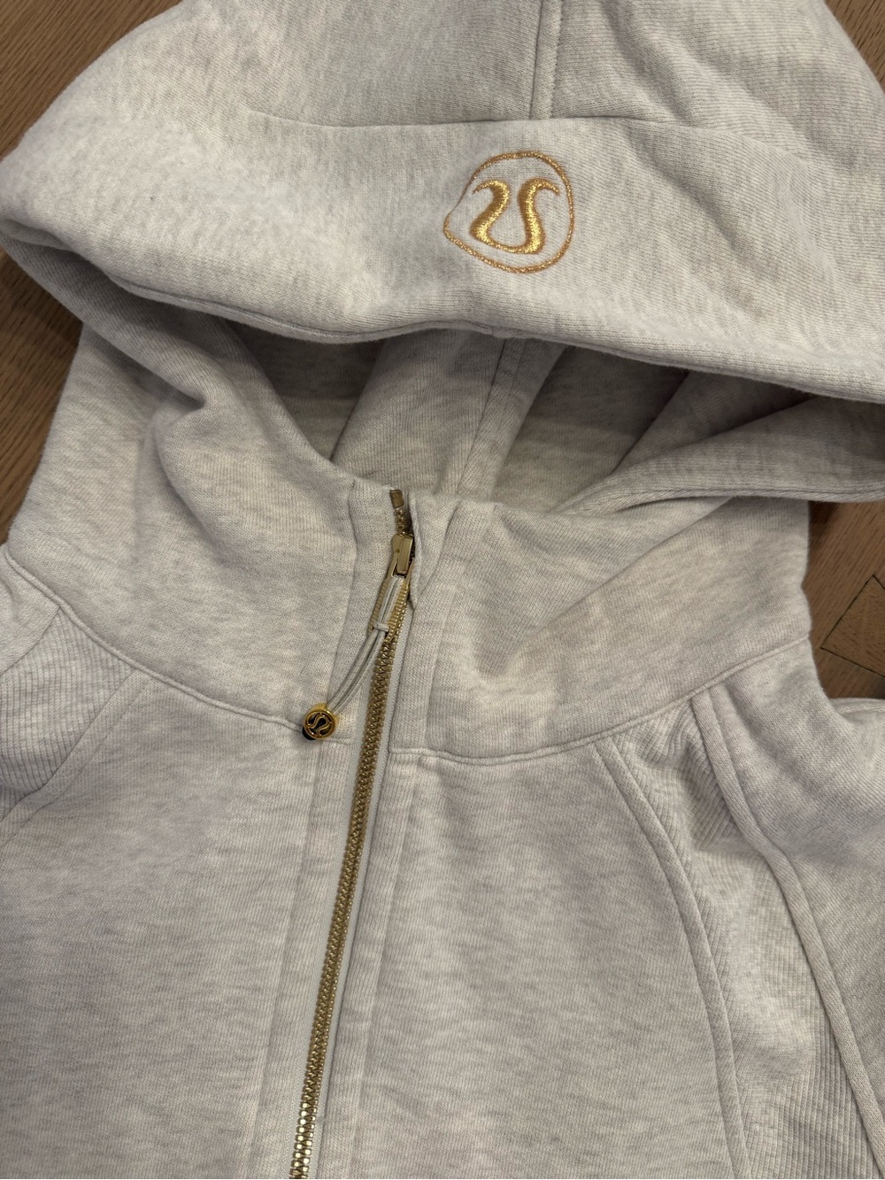 lululemon oversize scuba, heather gray half-zip hoodie with gold logo - Picture 2 of 5